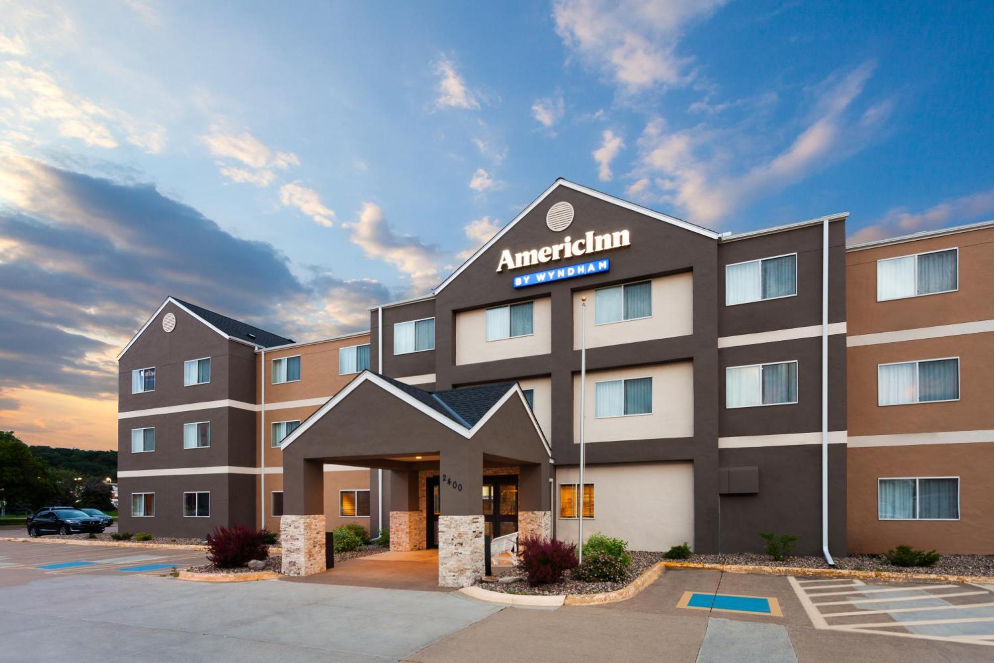Americinn By Wyndham Hudson Exterior photo